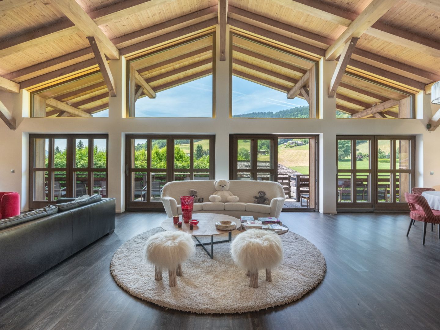 Megève, Evasion Mont-Blanc chalet for sale - Megève | Exceptional 10-Bedroom Chalet with South-west-facing Balcony - gallery image 2