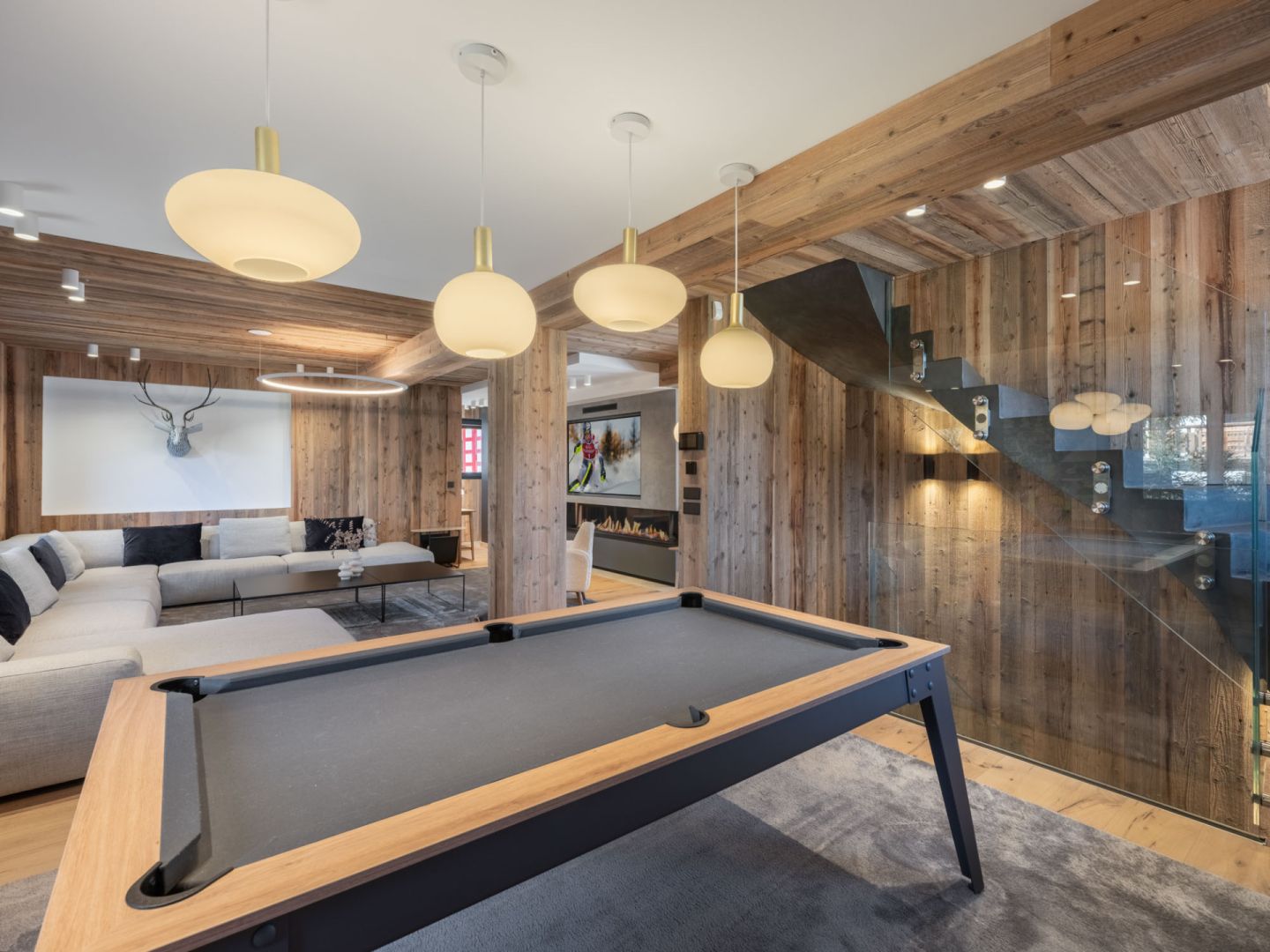 Megeve, Evasion Mont-Blanc chalet for sale - Megeve | 6-Bedroom Chalet with South-west-facing Balcony - gallery image 2