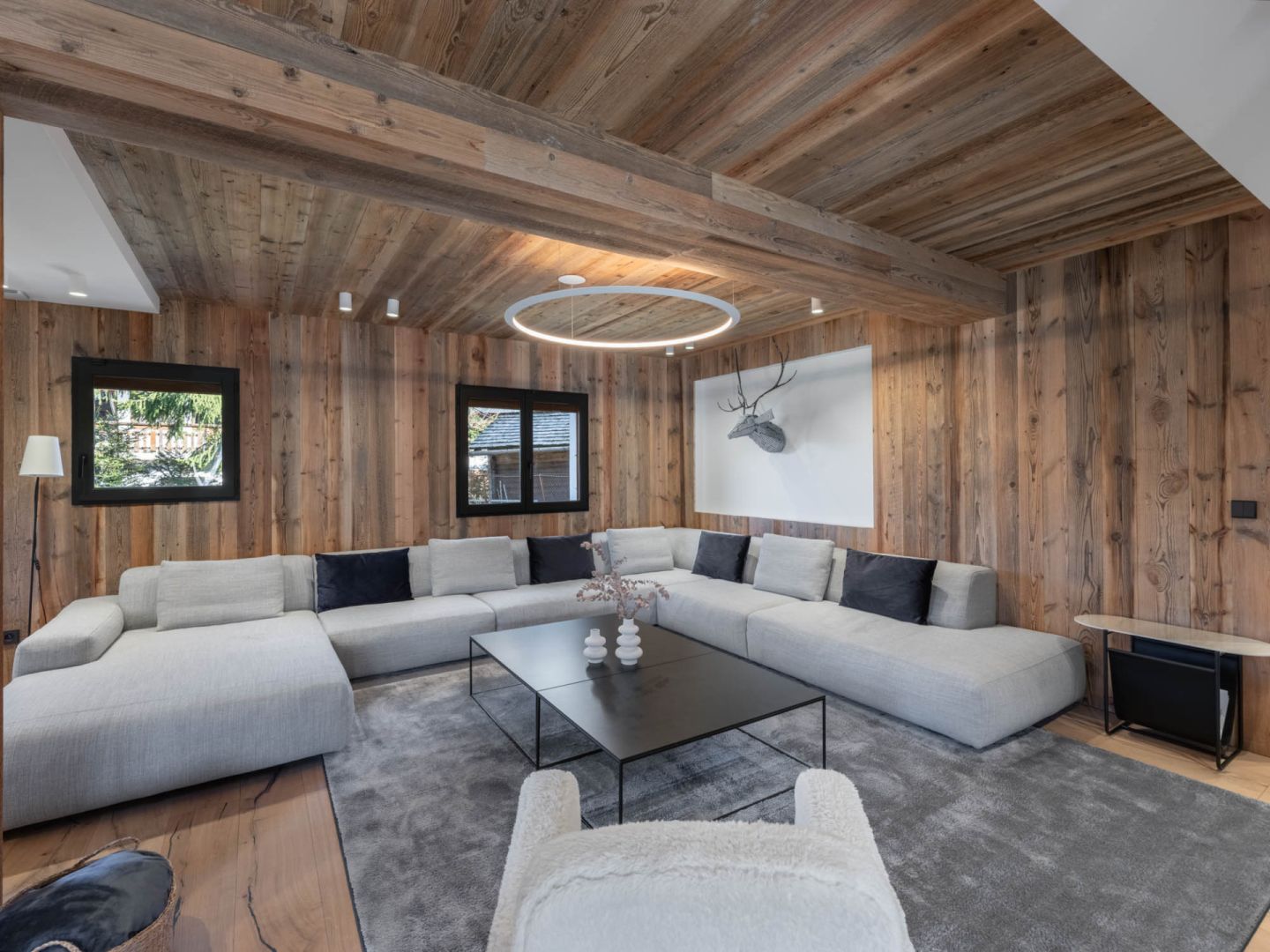 Megeve, Evasion Mont-Blanc chalet for sale - Megeve | 6-Bedroom Chalet with South-west-facing Balcony - gallery image 3